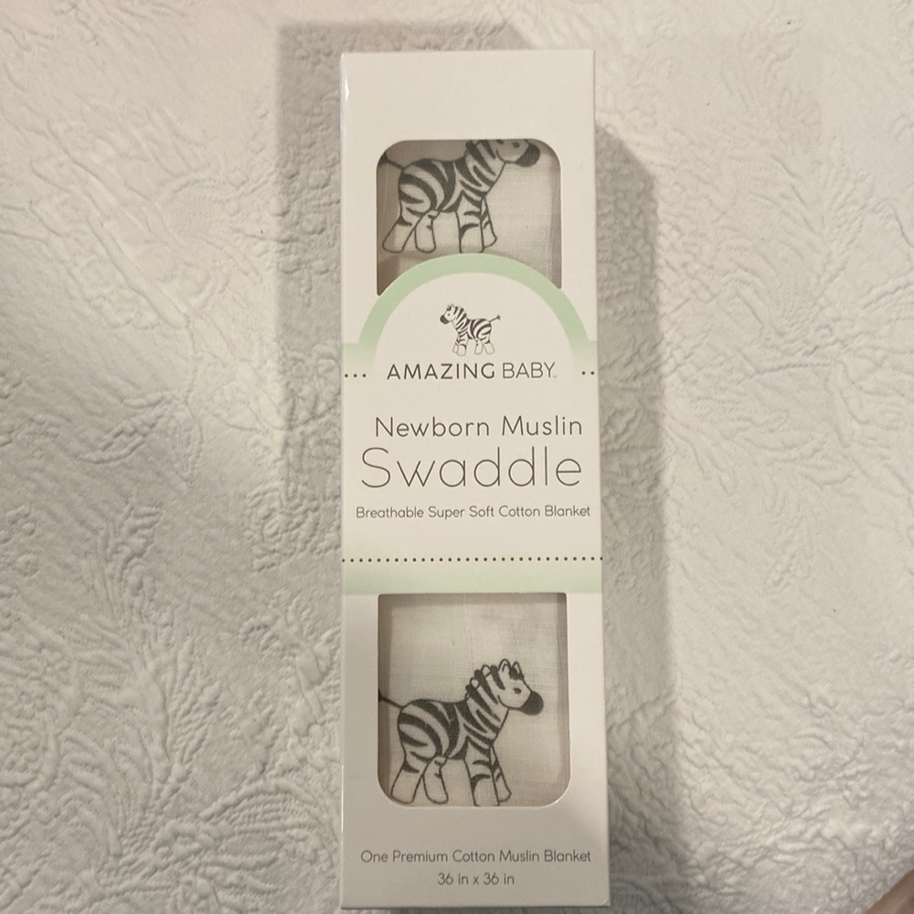 Amazing Baby Newborn Muslin Swaddle